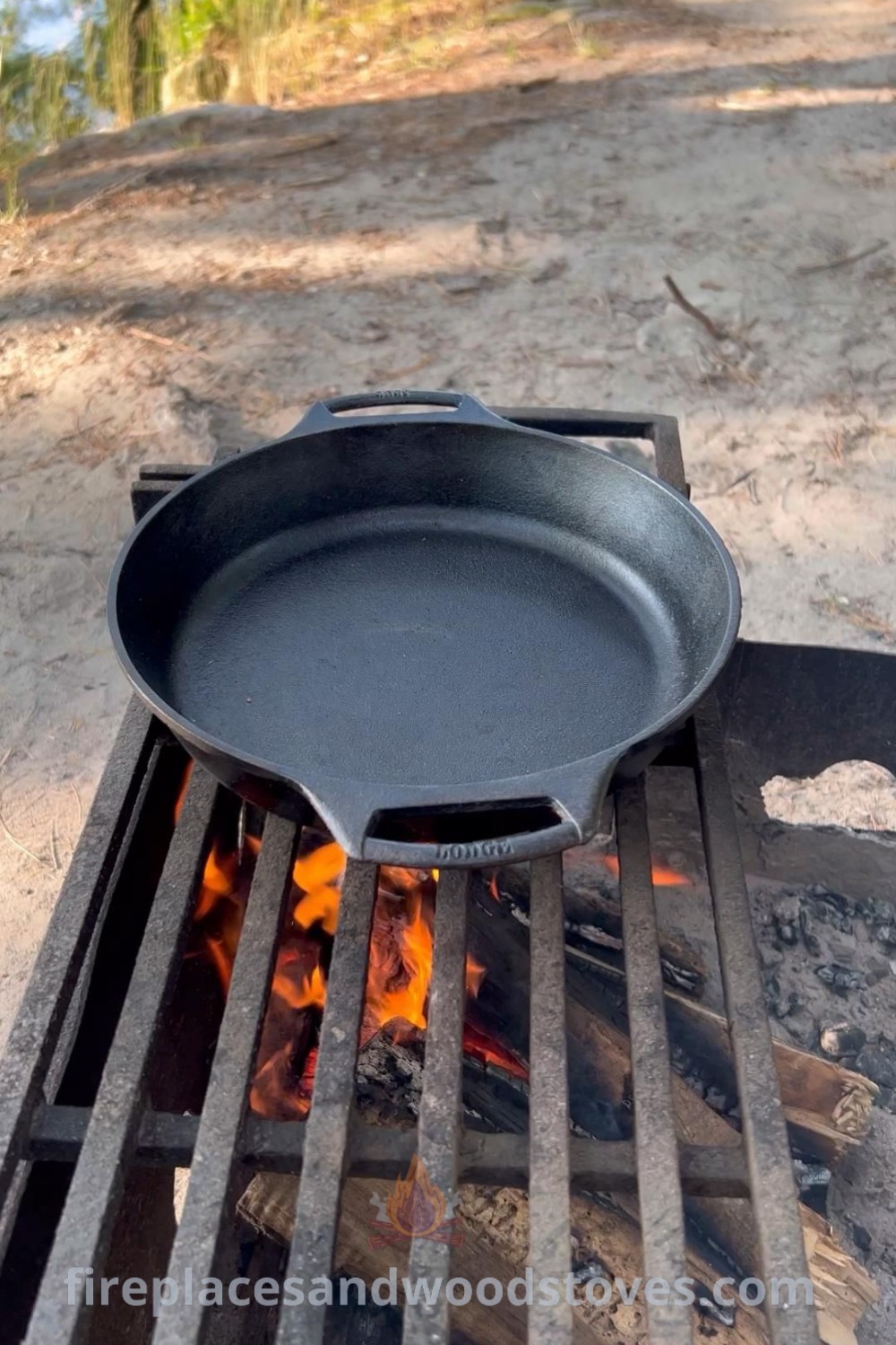 A collection of campfire meal ideas including cast iron skillet recipes and camping steak dinner sides, perfect for outdoor cooking enthusiasts. Discover stylish and functional concepts for your camping kitchen at patioandhomefurniture.com.